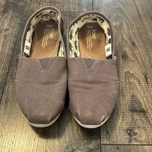 Toms Slip Ons